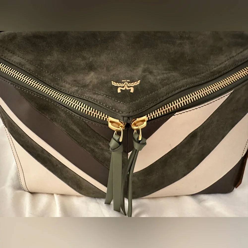 MCM Diamant 3D Shoulder Bag In Mega Herringbone Suede NWT - Picture 3 of 14